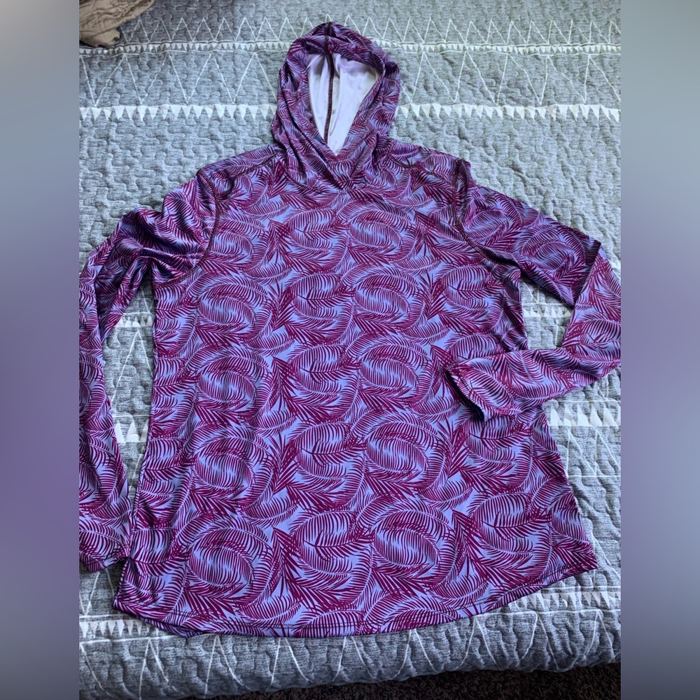 Women's Cabelas/Bass Pro UPF 50+Purple Patterned Hoodie Top Shirt size large NWT